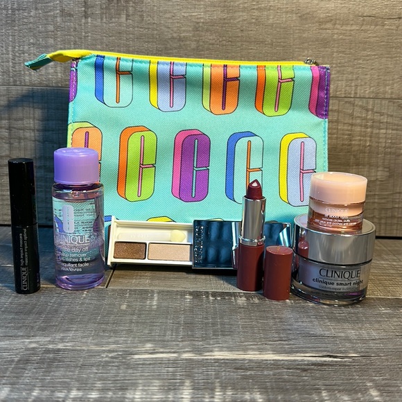 Clinique Other - Clinique 6 Piece Cosmetic Bag